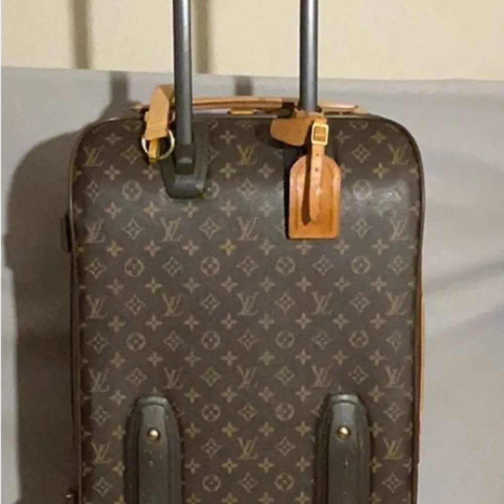 Authentic Louis Vuitton Pegase 55 Rolling Luggage-Heavily Used/Priced According - Picture 5 of 16